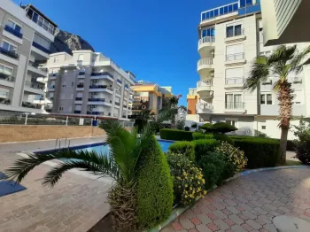 Fully furnished bargain priced apartment in Konyaalti